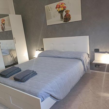 Sofia Sweet Home Corsico Bagian luar foto