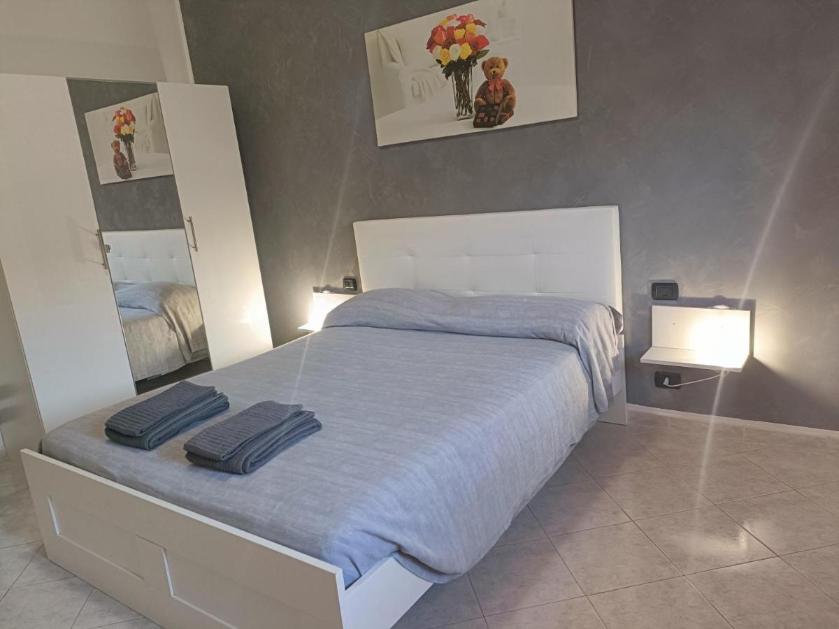 Sofia Sweet Home Corsico Bagian luar foto