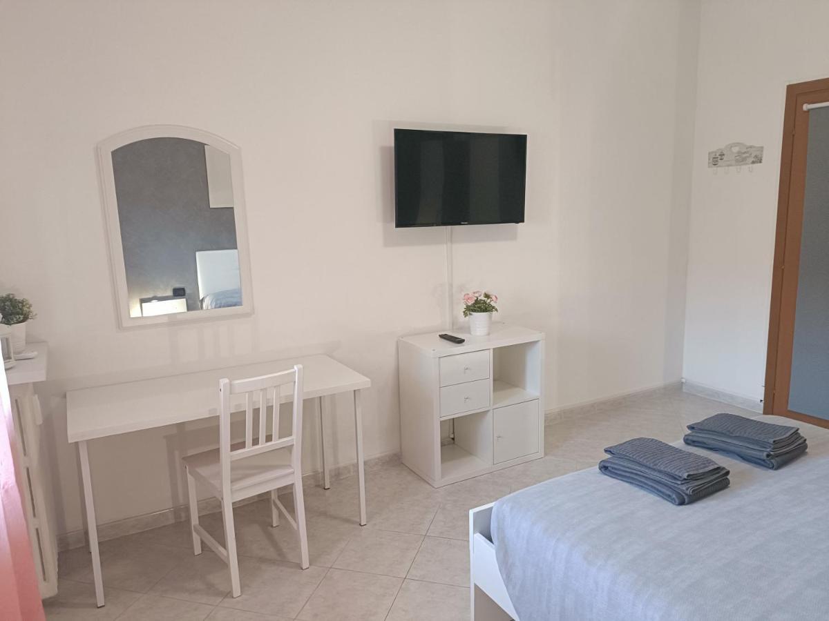 Sofia Sweet Home Corsico Bagian luar foto
