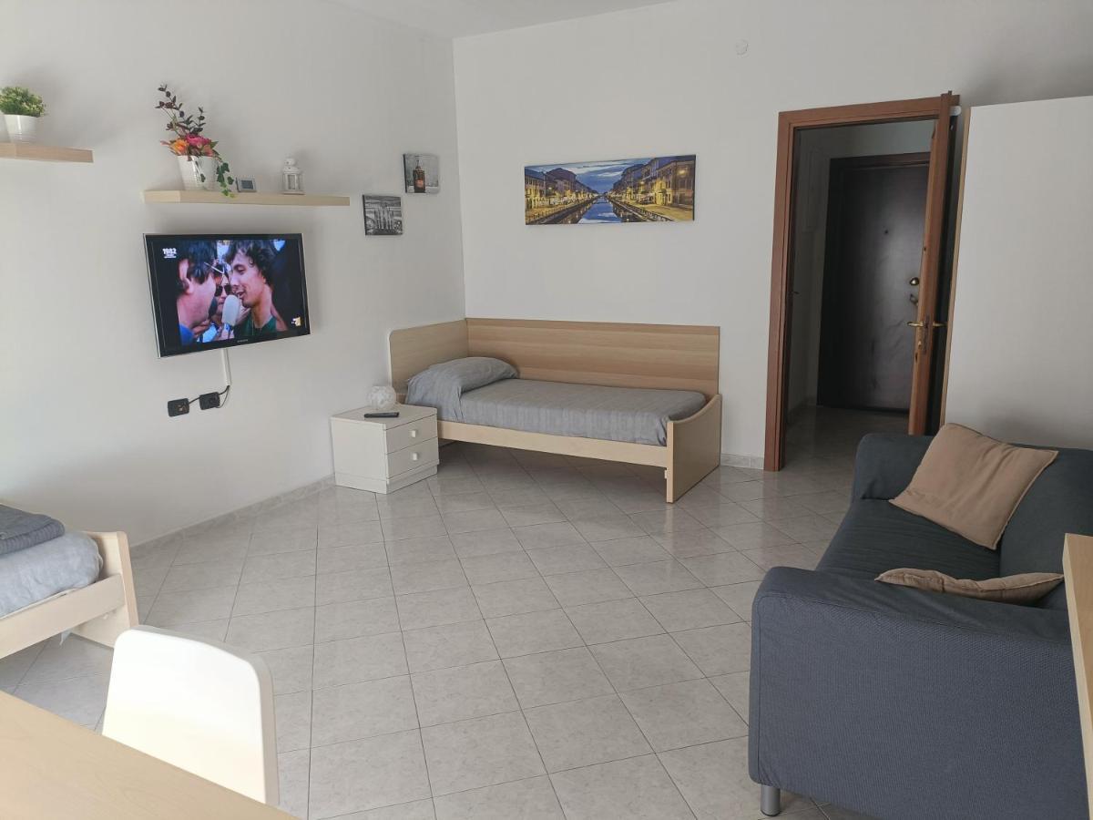 Sofia Sweet Home Corsico Bagian luar foto