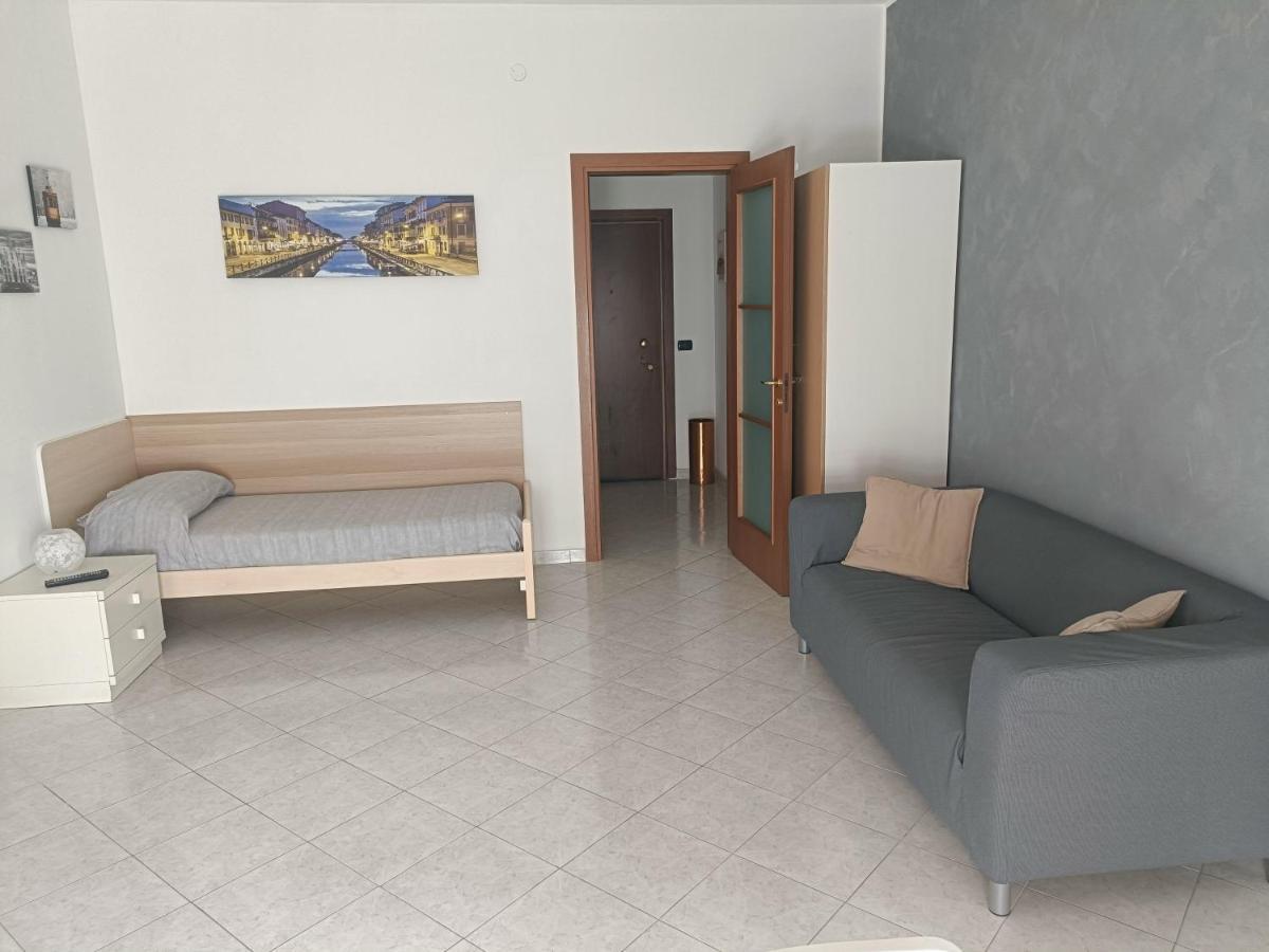 Sofia Sweet Home Corsico Bagian luar foto
