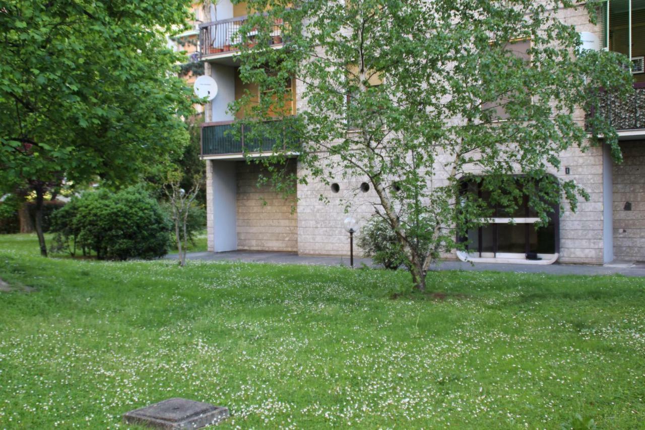 Sofia Sweet Home Corsico Bagian luar foto